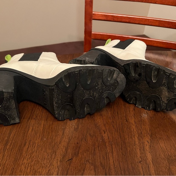 Sorel ankle rain boots 8 - Picture 3 of 5